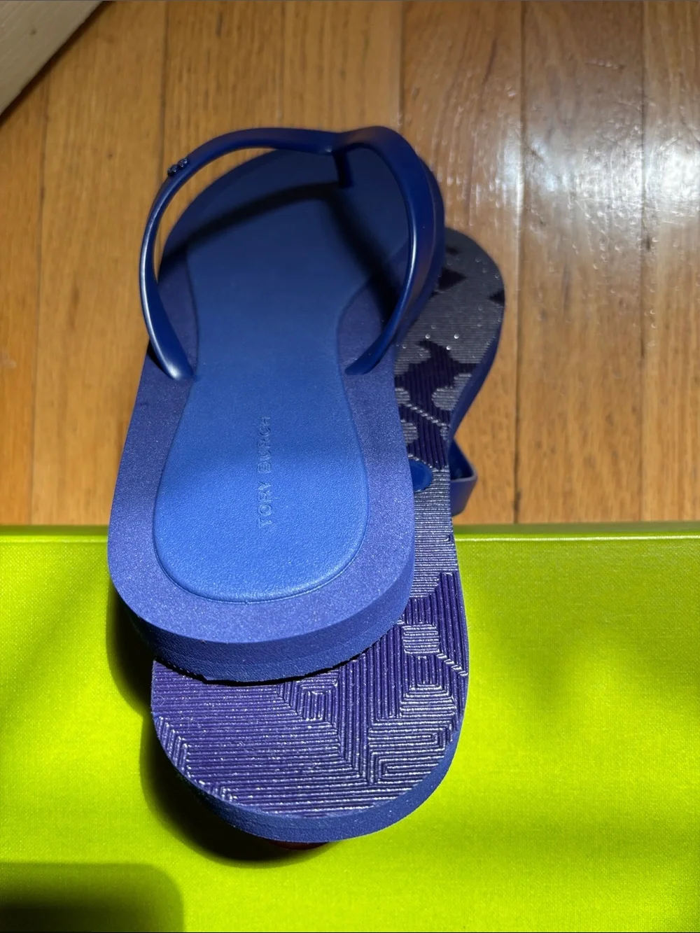 Tory Burch Kira Blue Women's Flip Flop Sandals nwt size 9